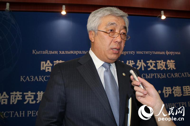 ���_��˹̹���L�~���m������������ ����W �A�ϔz